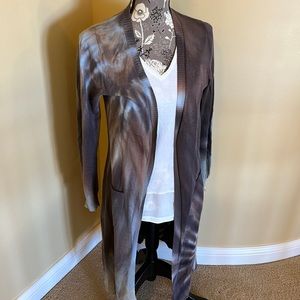 Brightly twisted long open cardigan